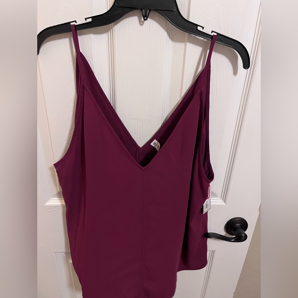 New with tags v neck and back tank